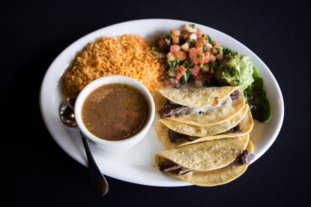 Lola's Tacos